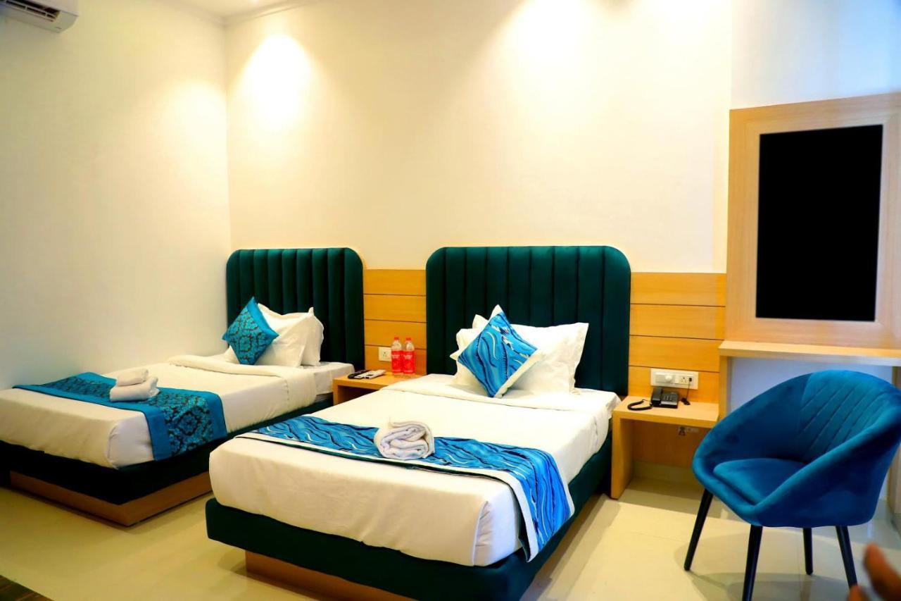Hotel Diamond View Αμριτσάρ Εξωτερικό φωτογραφία