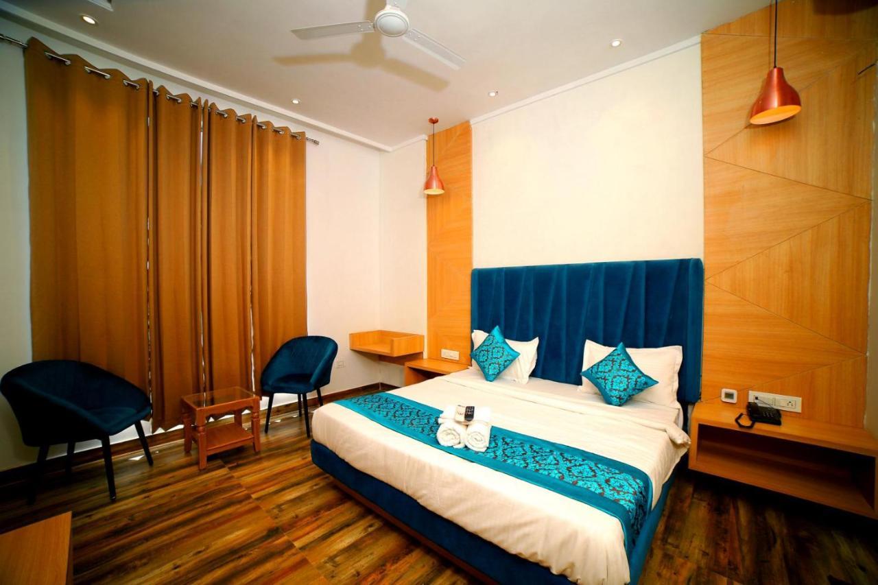 Hotel Diamond View Αμριτσάρ Εξωτερικό φωτογραφία