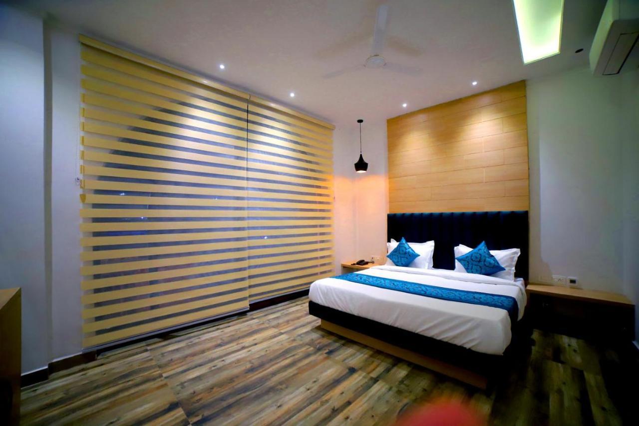 Hotel Diamond View Αμριτσάρ Εξωτερικό φωτογραφία